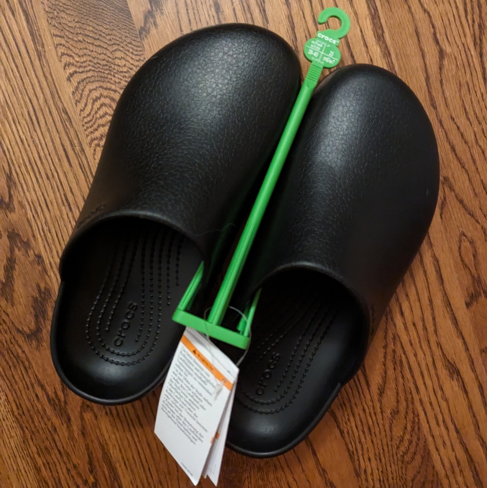 Dylan Crocs